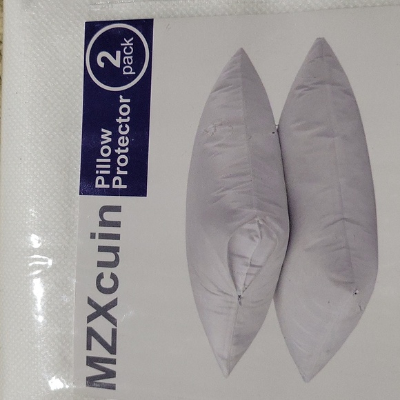 2 pillow protecters - Picture 3 of 3